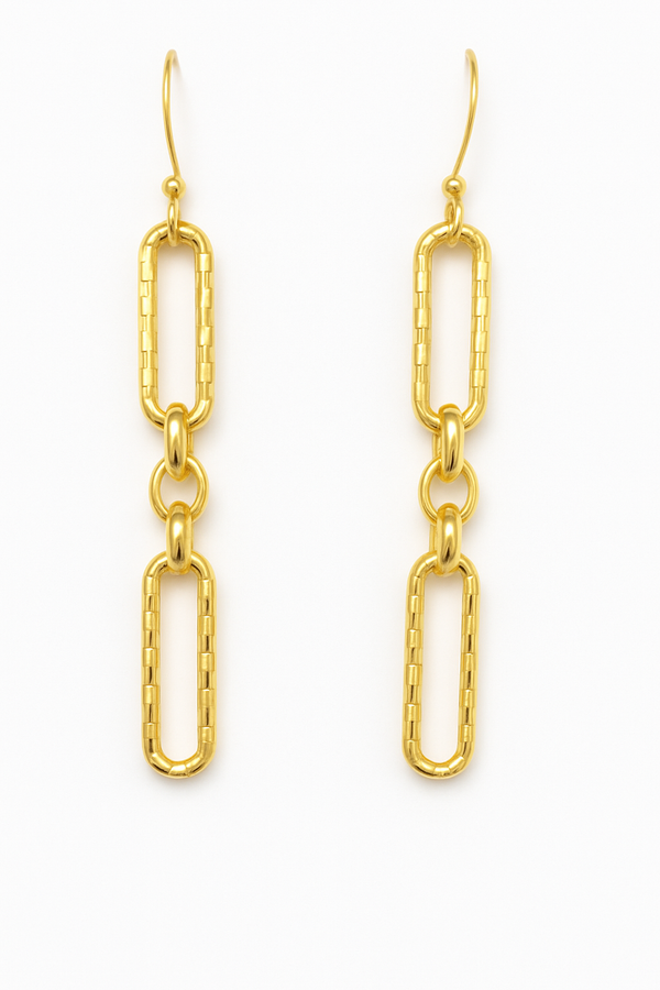 Christy Jean Paperclip earrings in gold